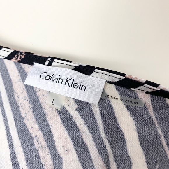 Calvin Klein | Zebra Sleeveless Top - Picture 5 of 6